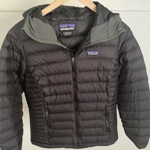 Patagonia Down Sweater Hooded Women’s
